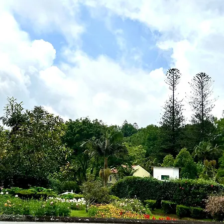 Casinha Do Jardim * Furnas (Azores)